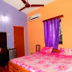 Romaldo Guest House